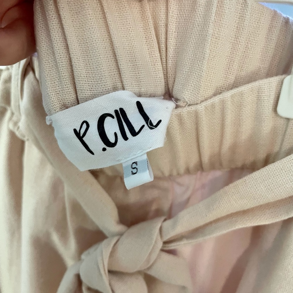 beige, lose fitting, tie pants, would be super cute dressed up!!